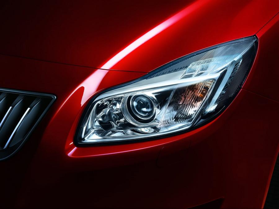  Buick Regal 2008 года  (фото 20 из 37)